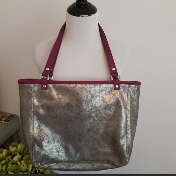 thirty-one Handbags - 💝 Thirty-One Palace of Jewels Pebble  tote👜
